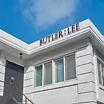 Butler:Lee Yeonnam-Female Only